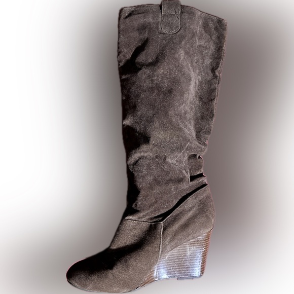 70s throwback brown suede boots - Picture 5 of 14